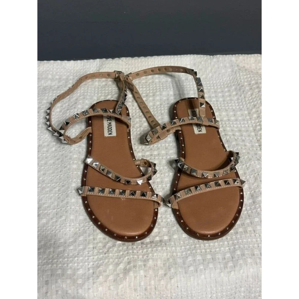 Steve Madden Travel Studded Flat Sandals - US 7/UK 5/EUR 38 Excellent